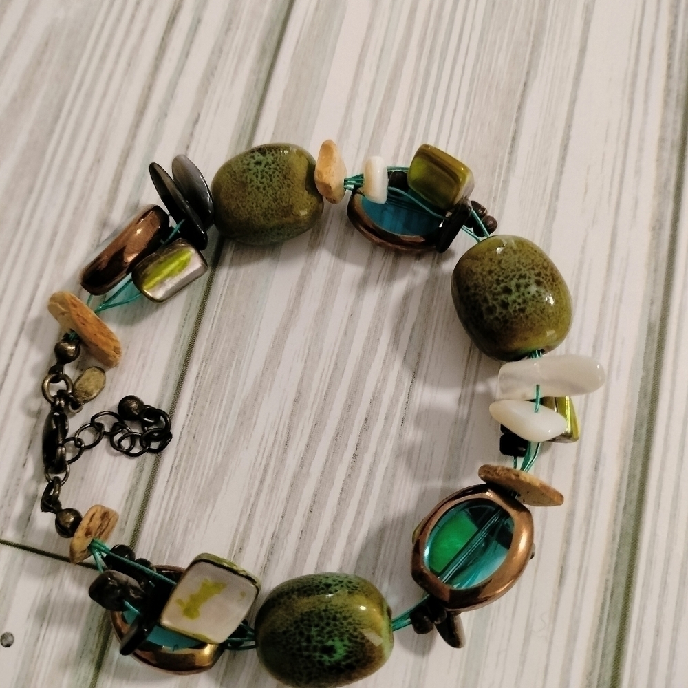 7" Premier Designs Green Earth Gold Tone Fashion Statement Bracelet - Picture 6 of 7